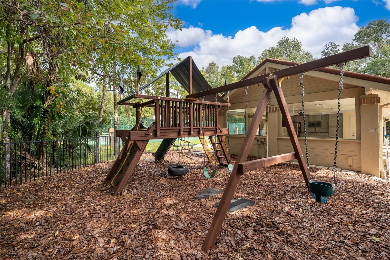 SPRINGS LANDING UNIT 2 - Residential