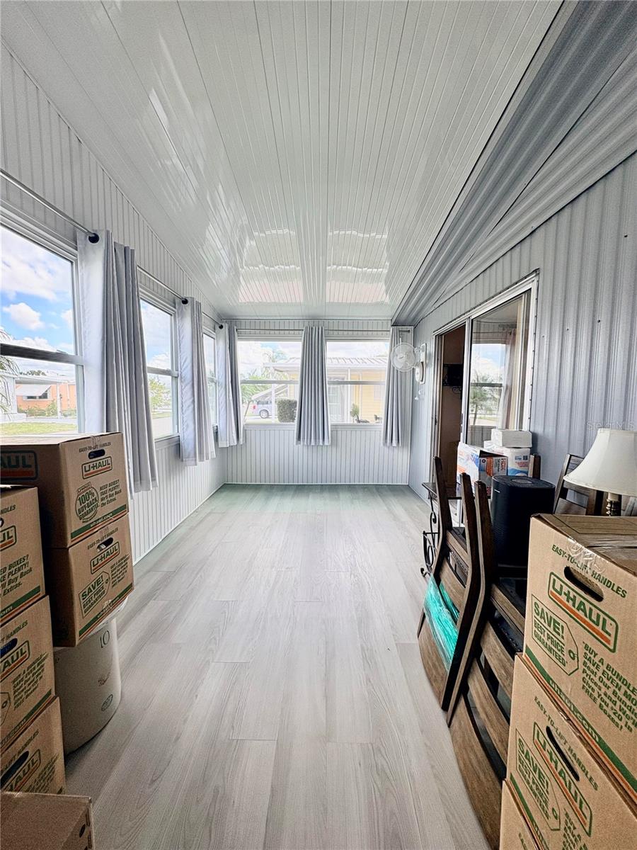 LAUREL ESTATES - Residential