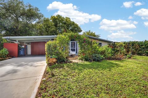 Photo of 3962 60th Street N, St Petersburg, FL 33709 (MLS # TB8496996)