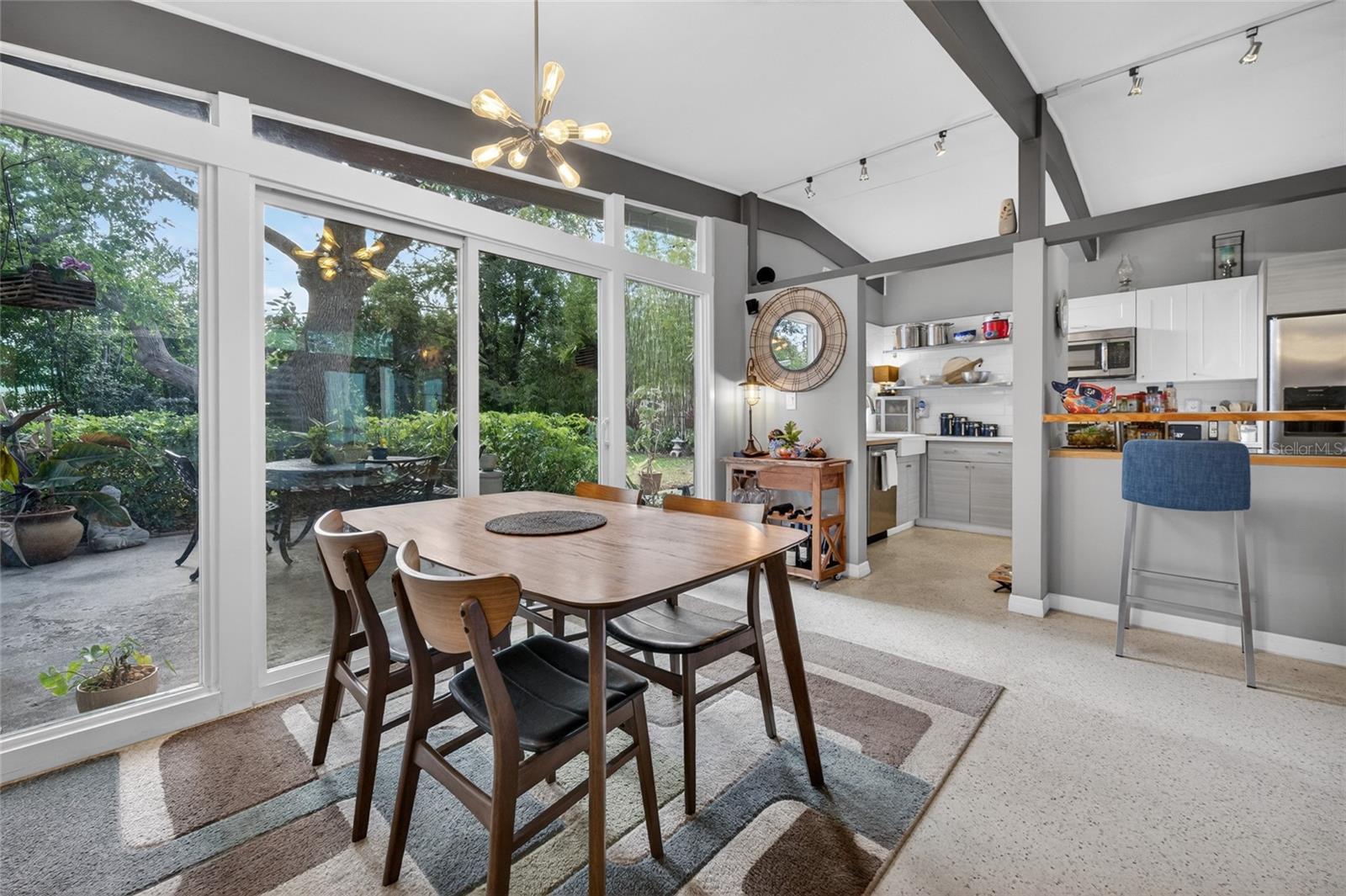 SUN HAVEN HOMES - Residential