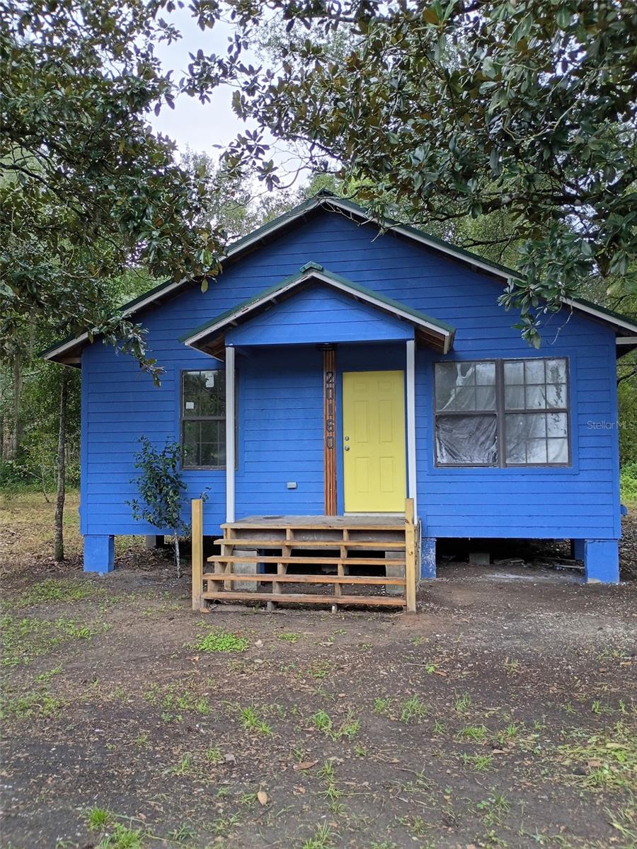 Photo of 20160 SE 141st St, Umatilla, FL 32784 (MLS # S5158922)