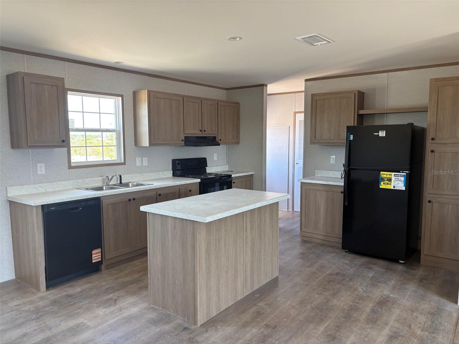 SOUTHERN COLONIZATION TR 24 - Residential