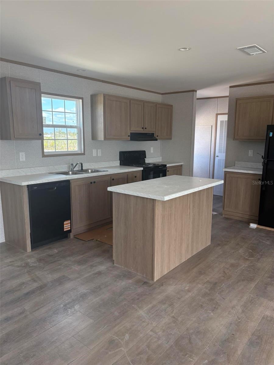 SOUTHERN COLONIZATION TR 24 - Residential