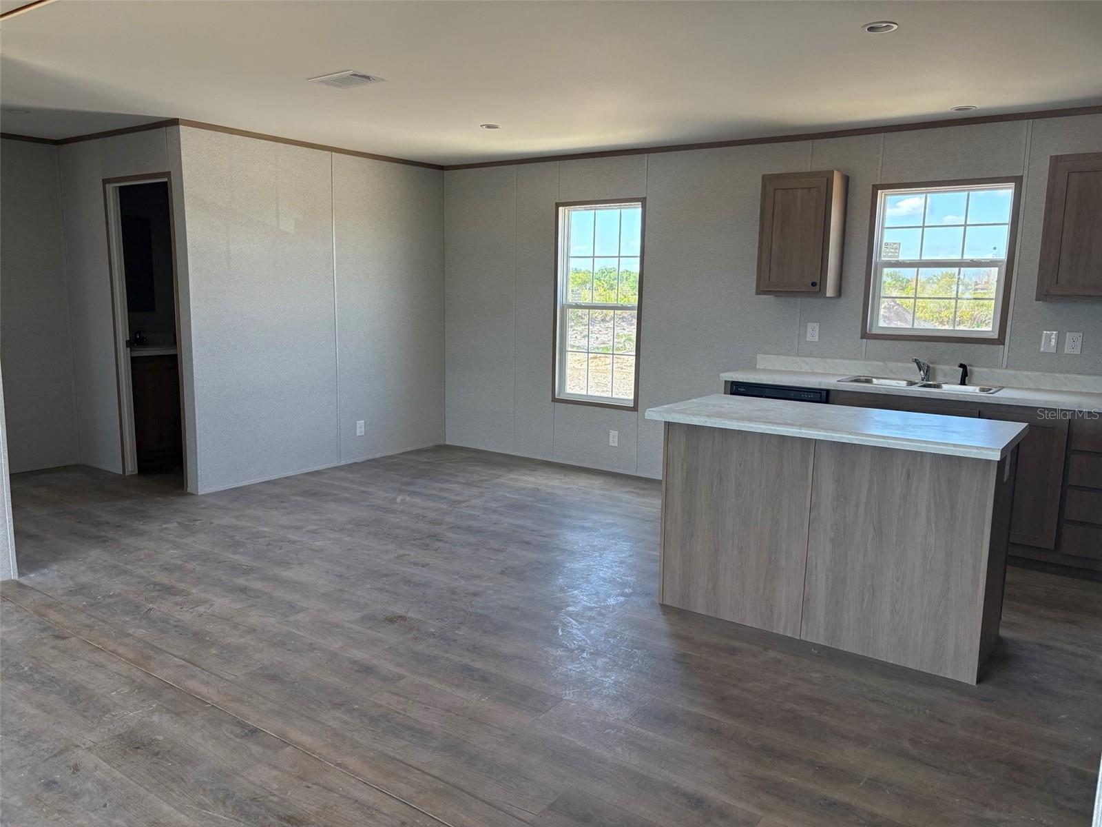 SOUTHERN COLONIZATION TR 24 - Residential