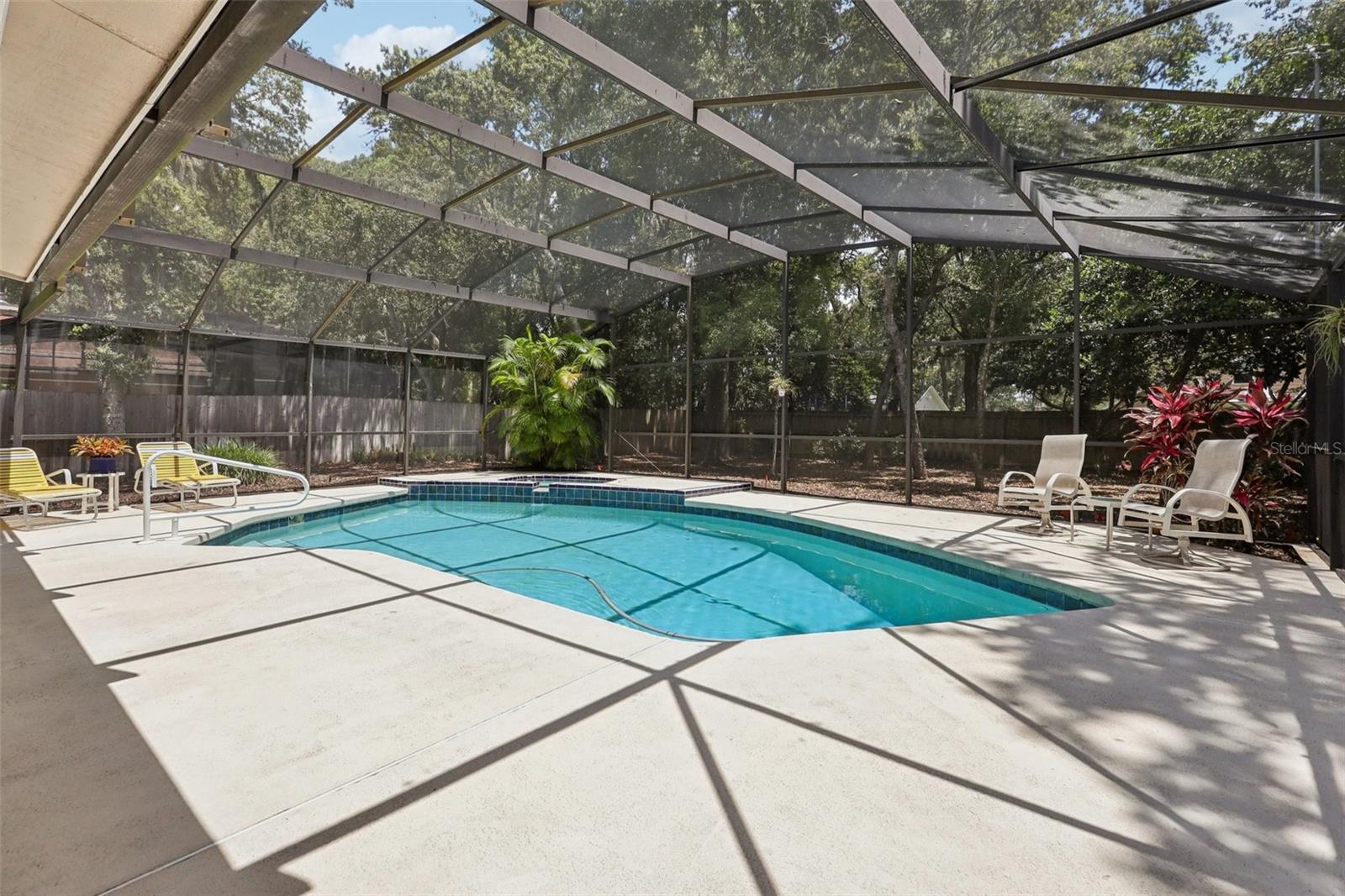 1425 MT LAUREL DRIVE