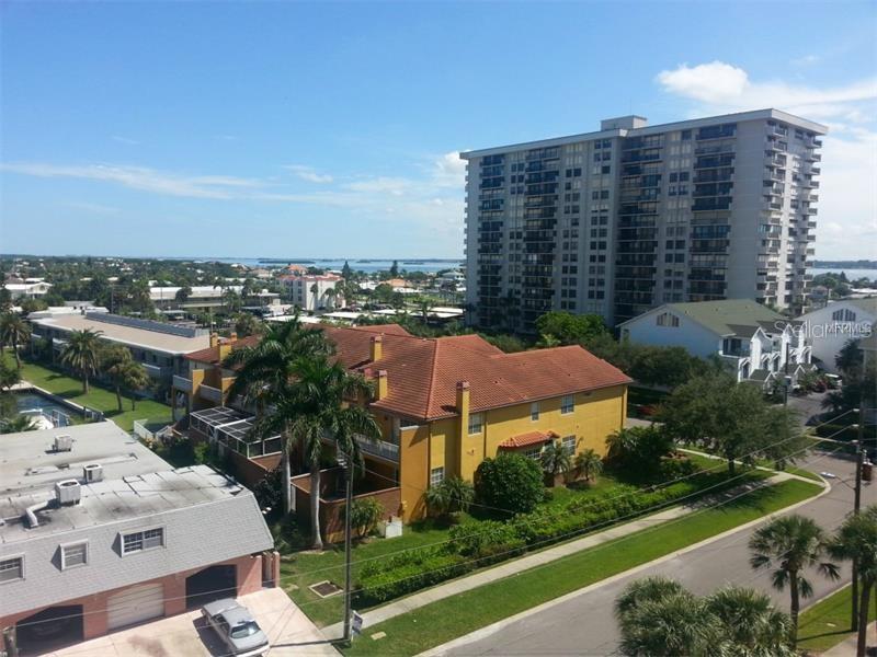 255 DOLPHIN POINT 710