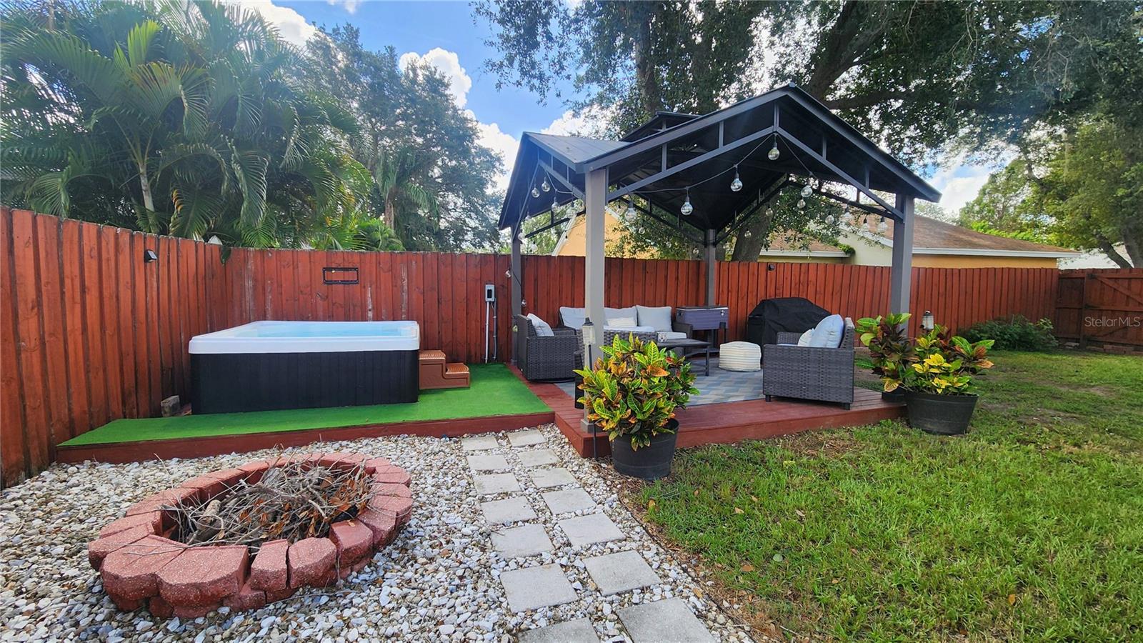 716 CHILT DRIVE