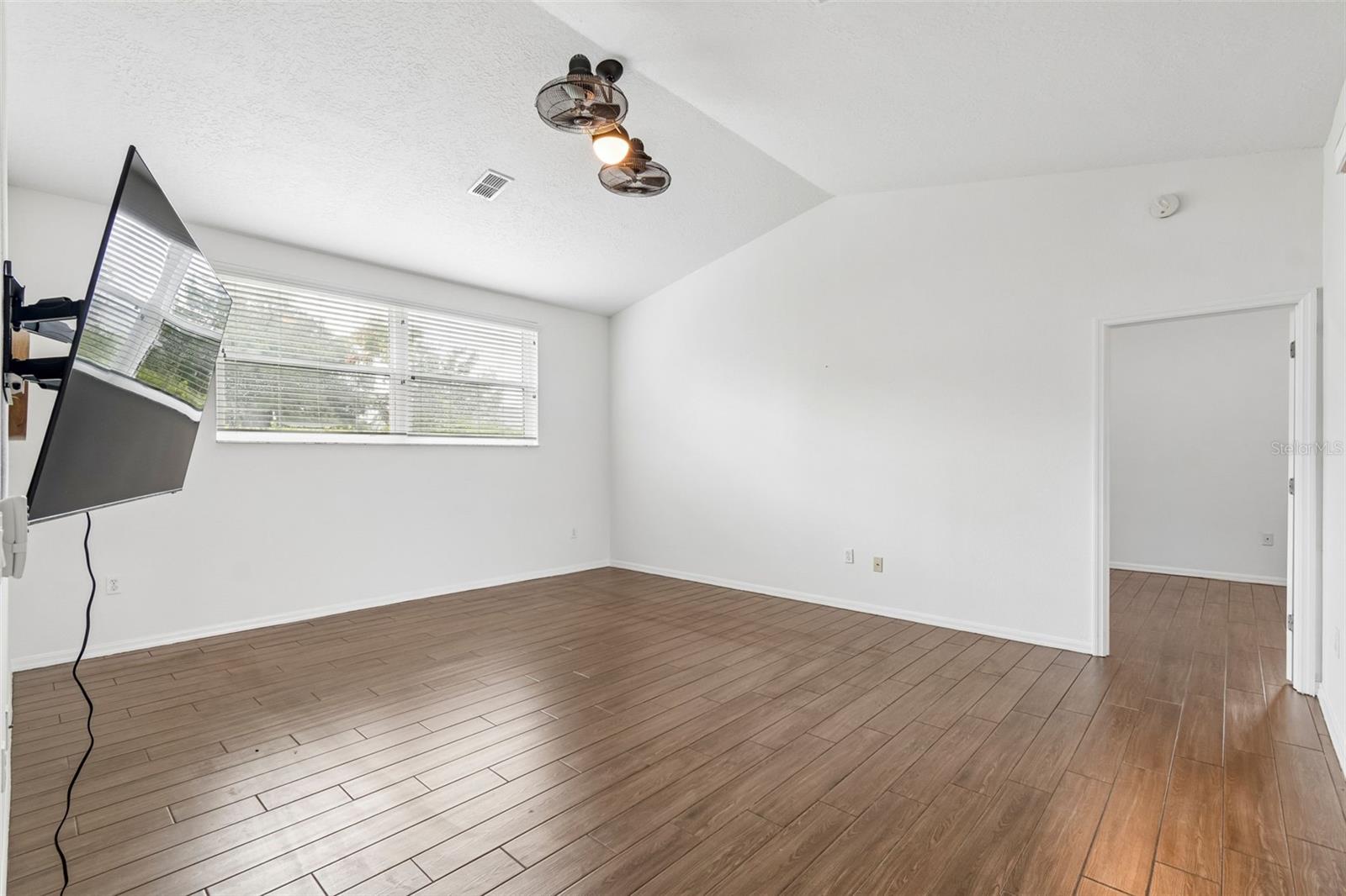 WOOD VIEW AT MEADOW OAKS - Residential