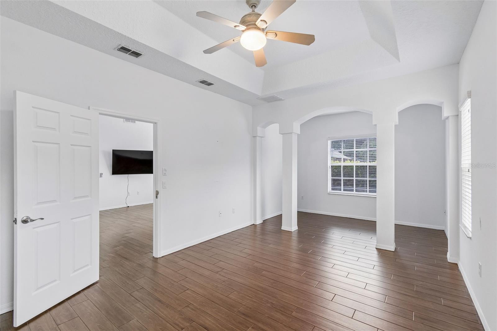 WOOD VIEW AT MEADOW OAKS - Residential