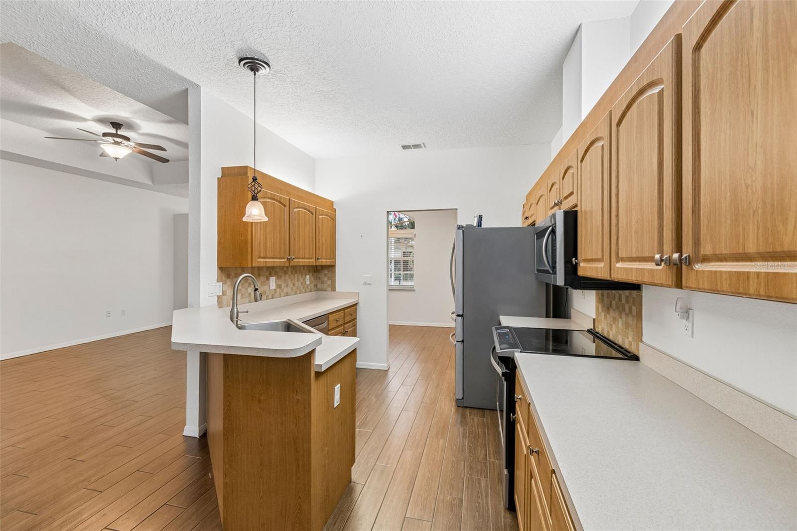 WOOD VIEW AT MEADOW OAKS - Residential