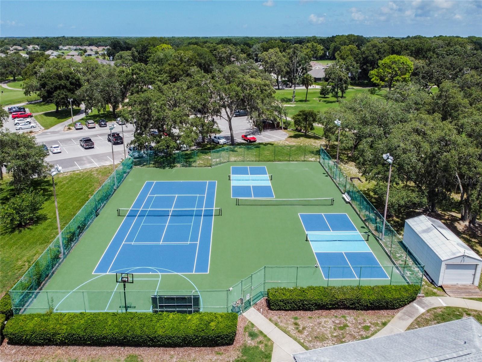 WOOD VIEW AT MEADOW OAKS - Residential