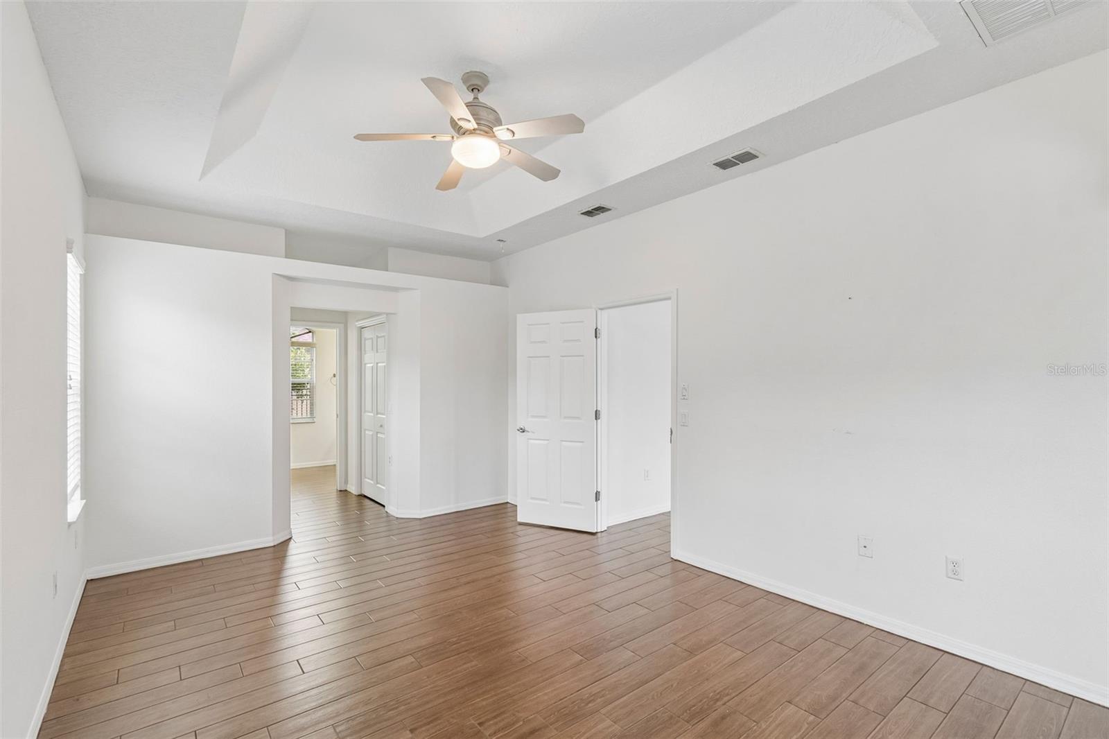 WOOD VIEW AT MEADOW OAKS - Residential