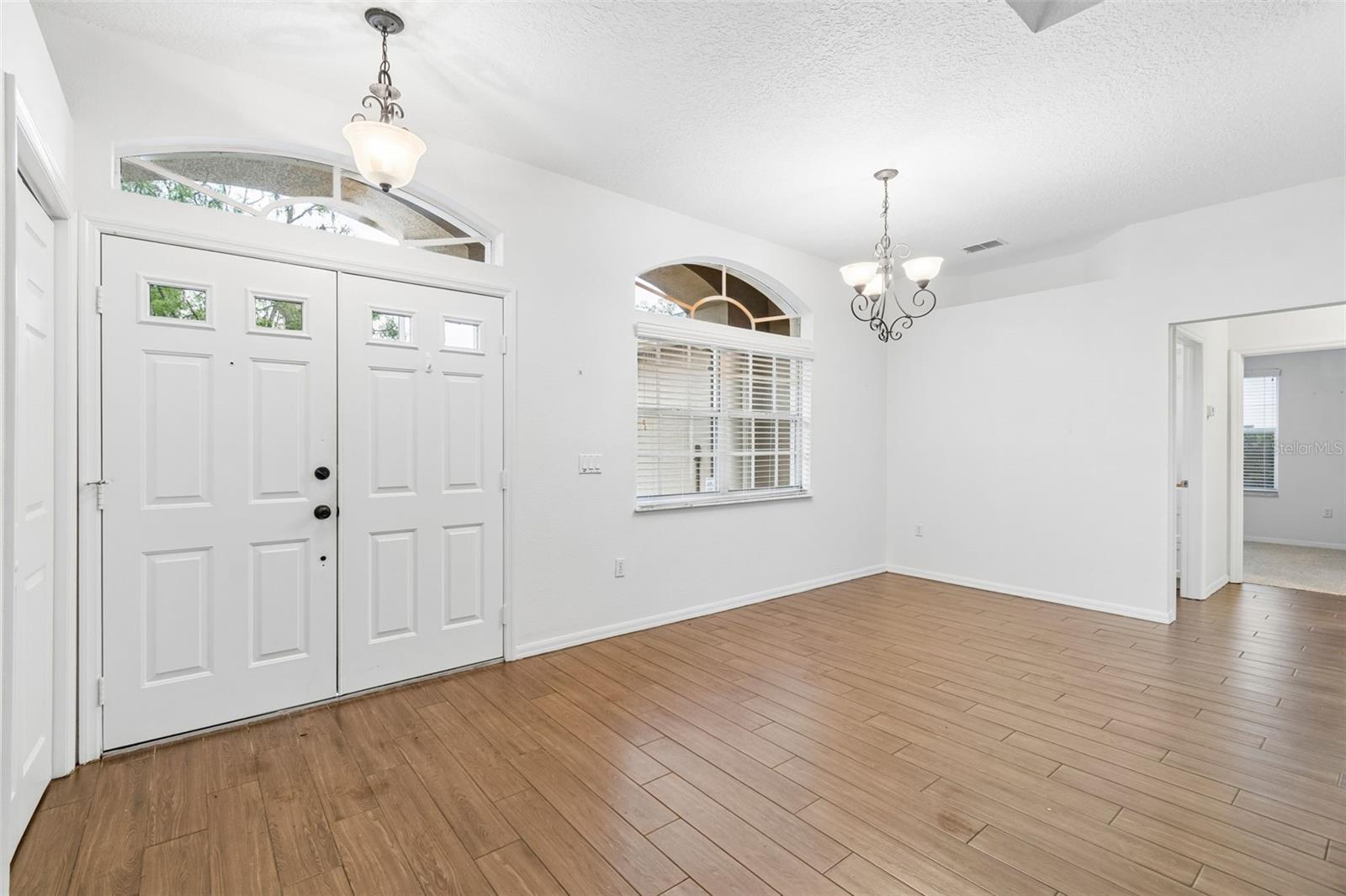 WOOD VIEW AT MEADOW OAKS - Residential