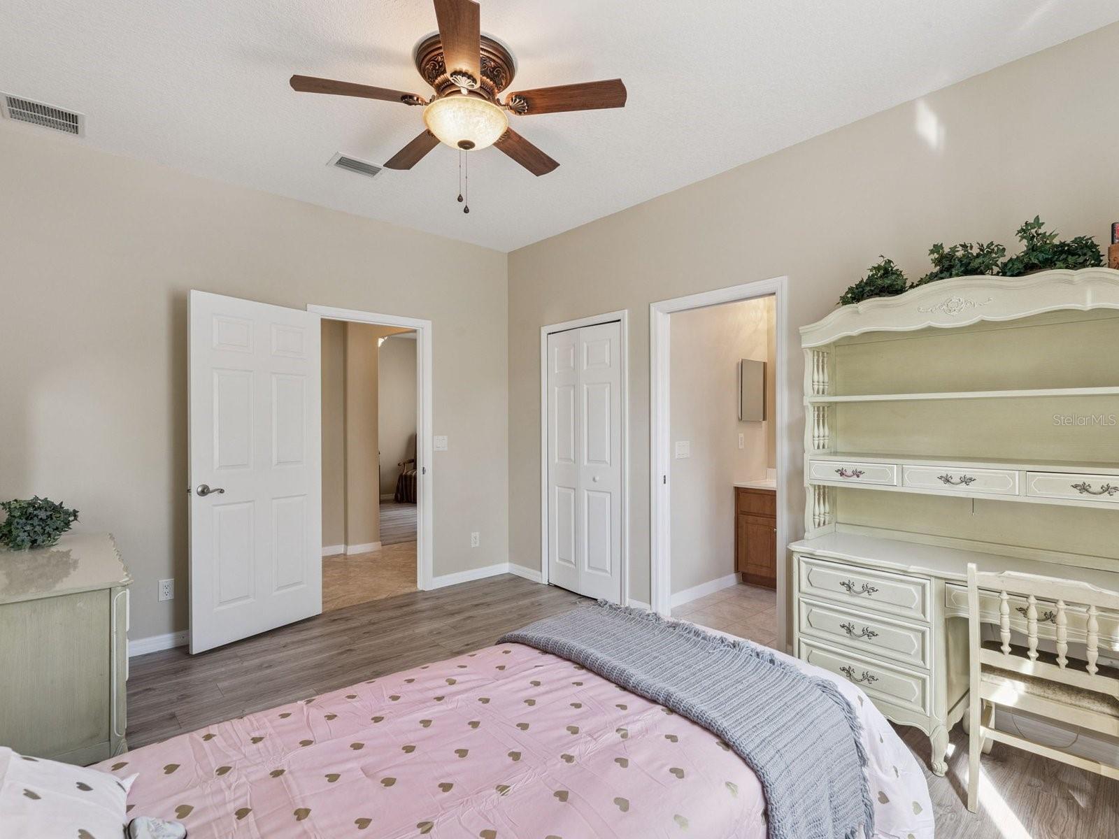 FLORA ESTATES - Residential