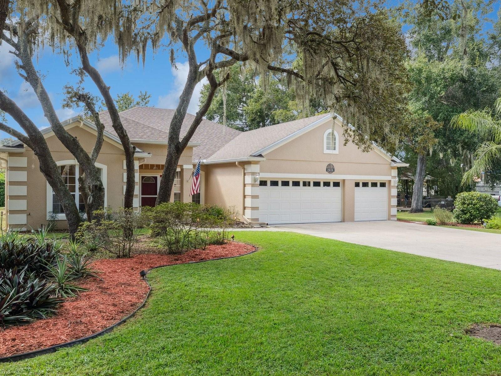 Casas a venda 2 - Jen Dantas 2676 FLORENCE STREET