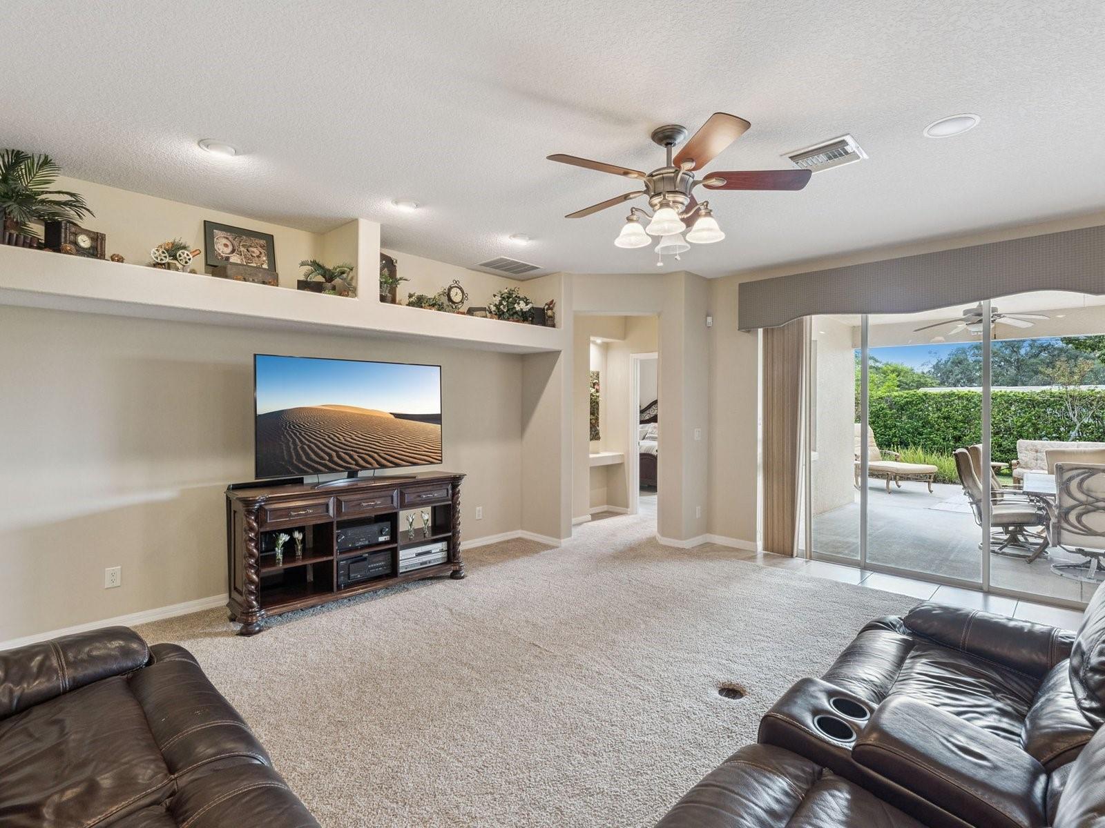 FLORA ESTATES - Residential