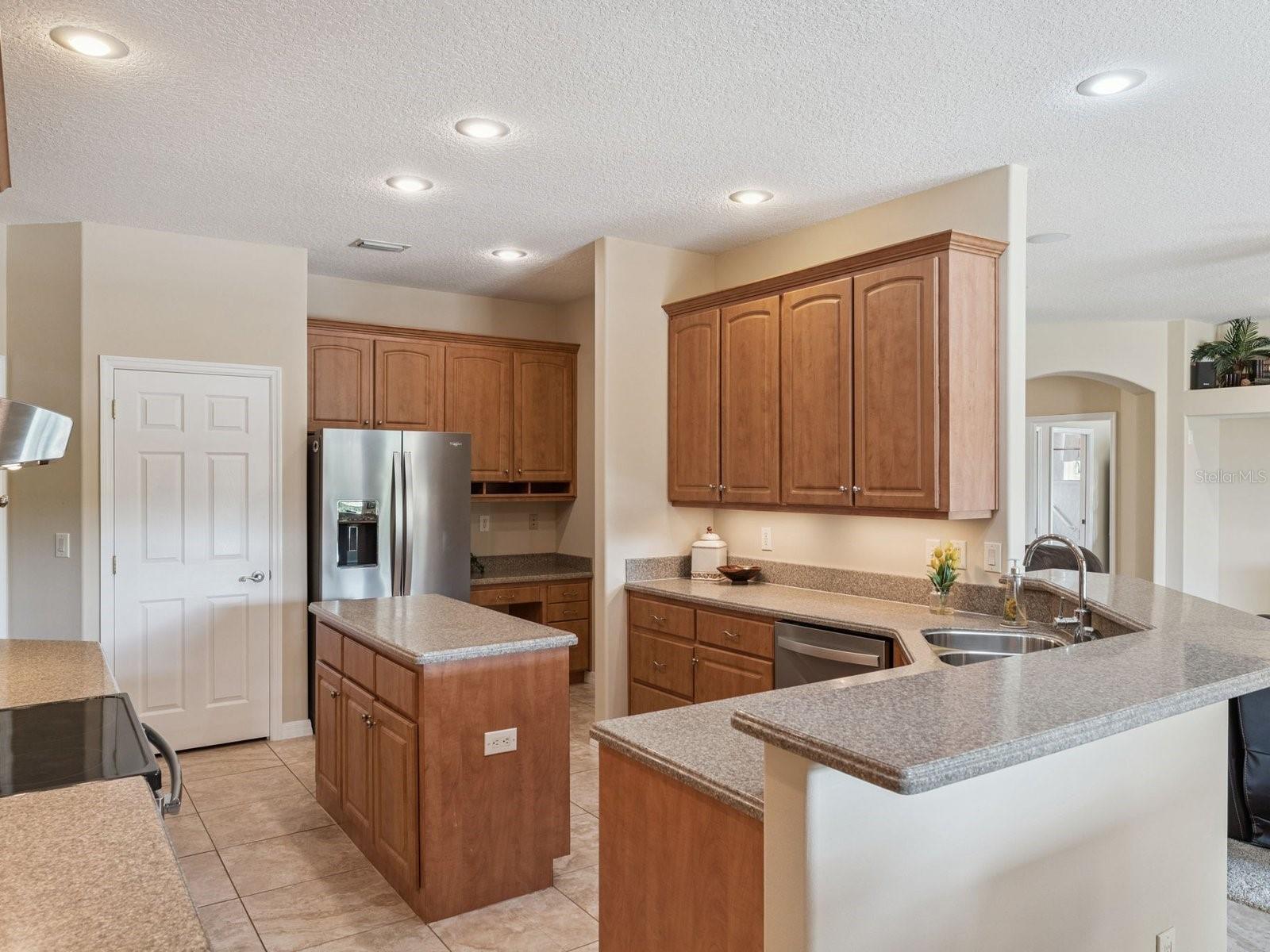 FLORA ESTATES - Residential