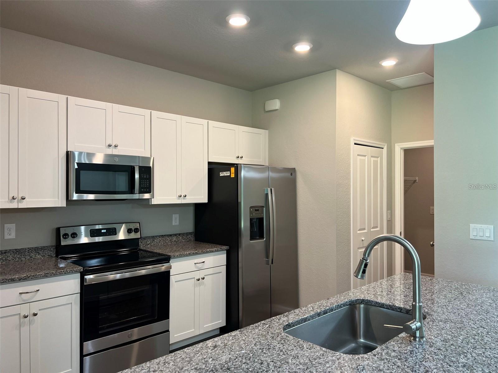 PORT CHARLOTTE SUB 12 - Residential Lease