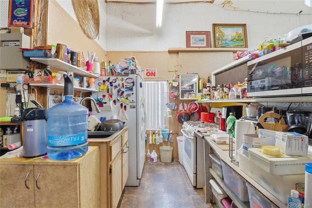 CHIEFLAND - Commercial Sale