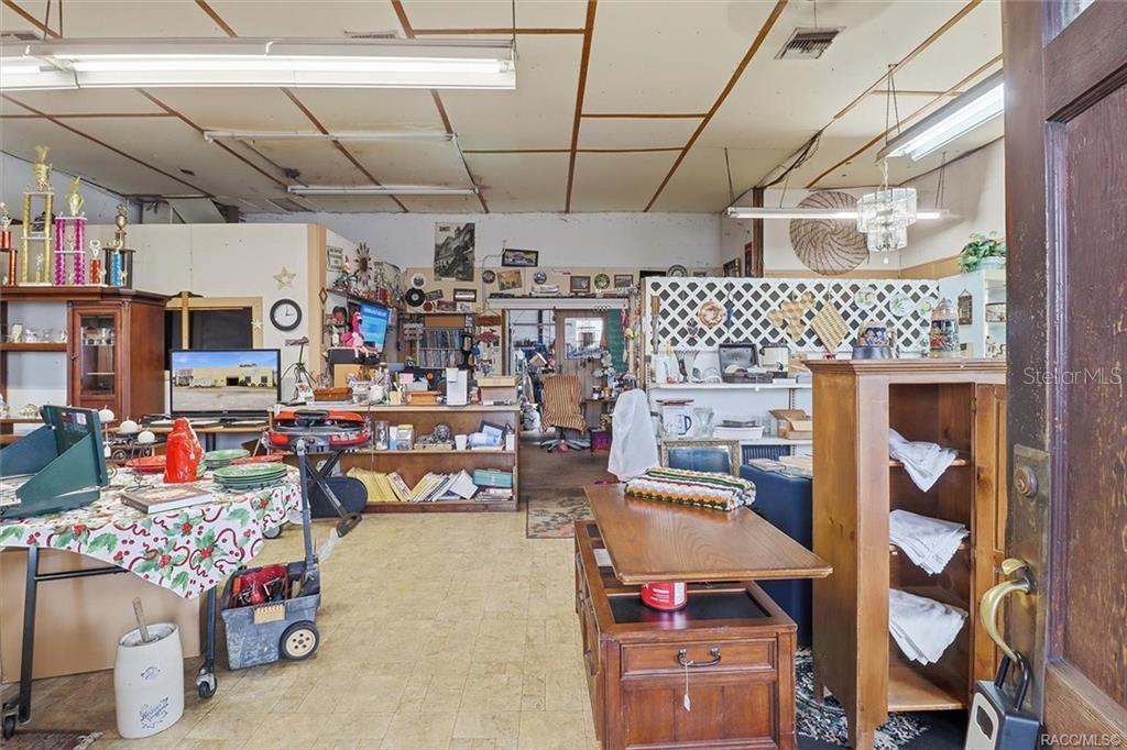 CHIEFLAND - Commercial Sale