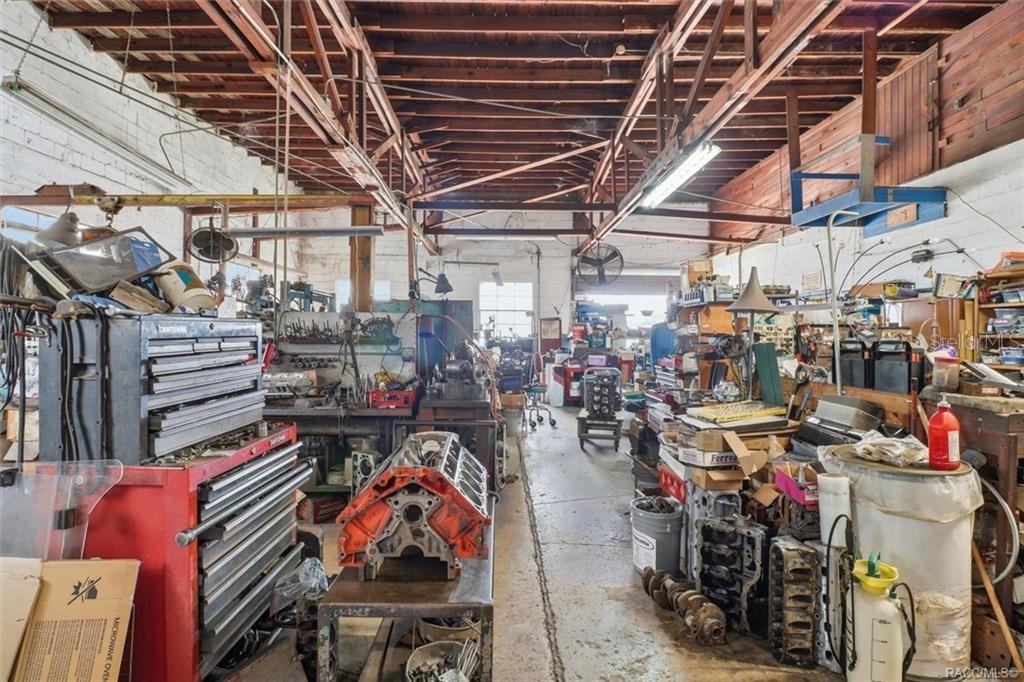 CHIEFLAND - Commercial Sale