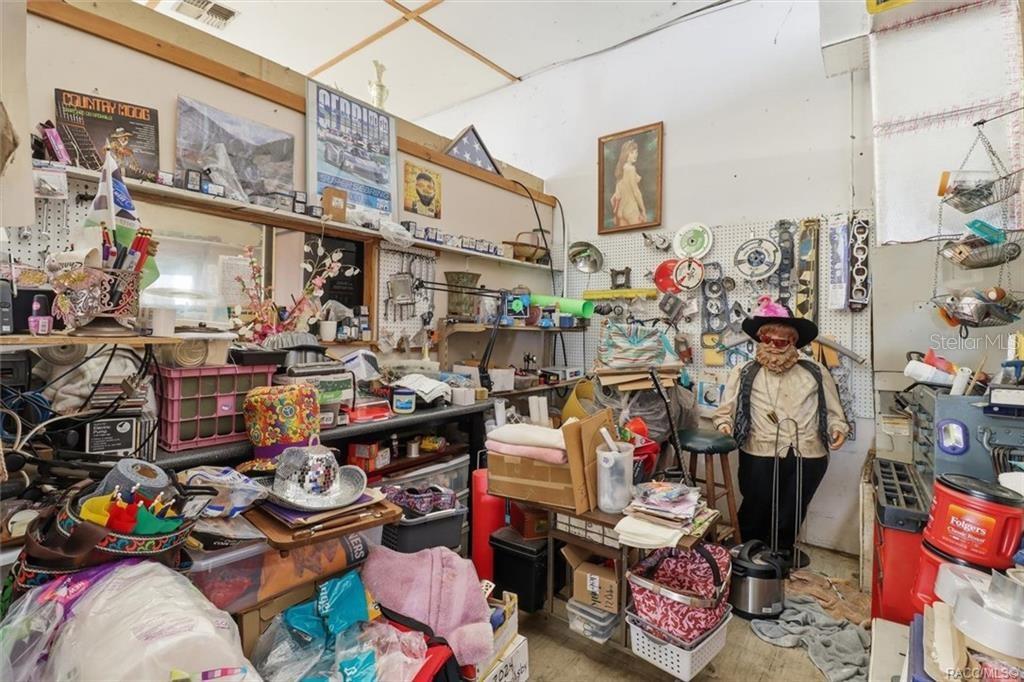 CHIEFLAND - Commercial Sale