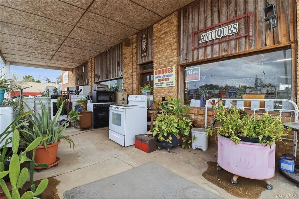 CHIEFLAND - Commercial Sale