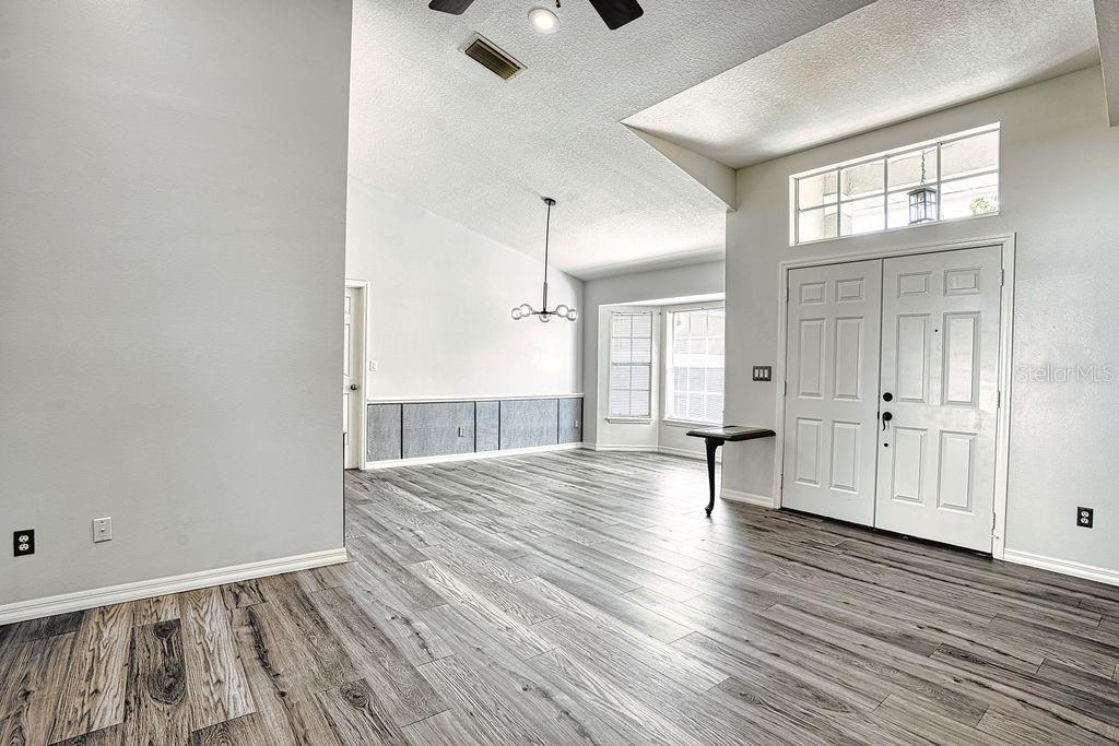 CROWN POINT SPGS - Residential