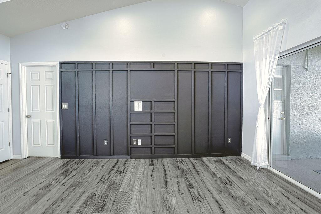 CROWN POINT SPGS - Residential