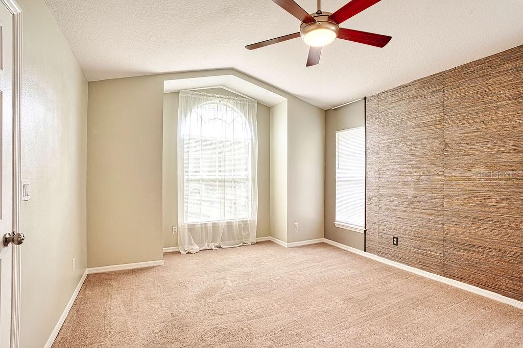 CROWN POINT SPGS - Residential