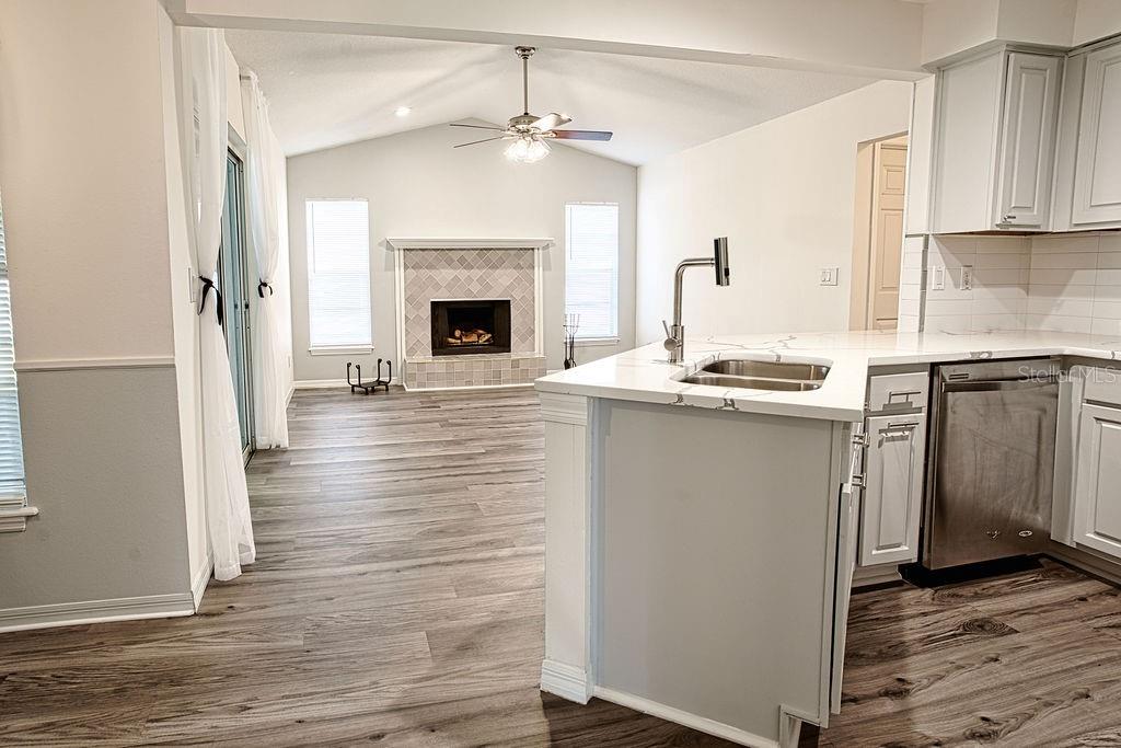 CROWN POINT SPGS - Residential