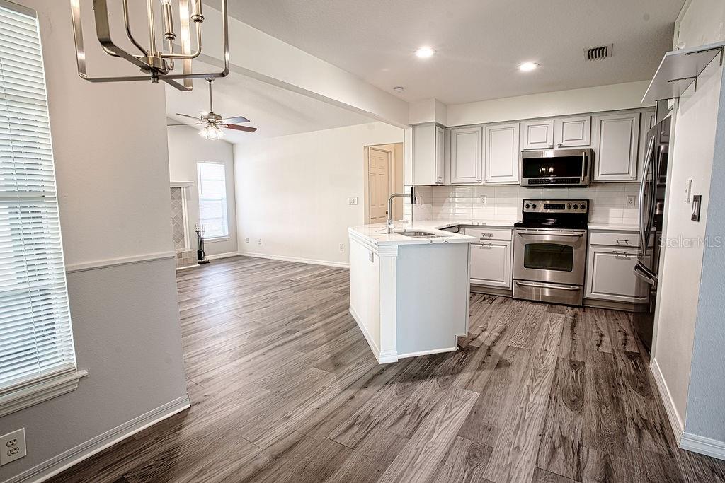 CROWN POINT SPGS - Residential