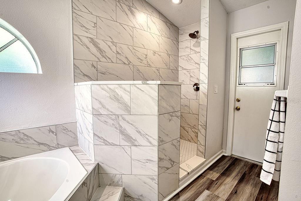 CROWN POINT SPGS - Residential