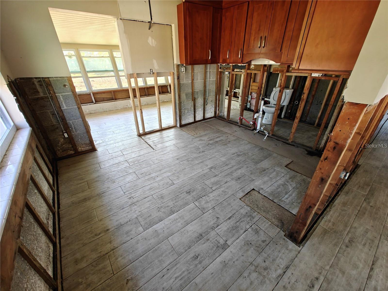 SUNCOAST - Residential