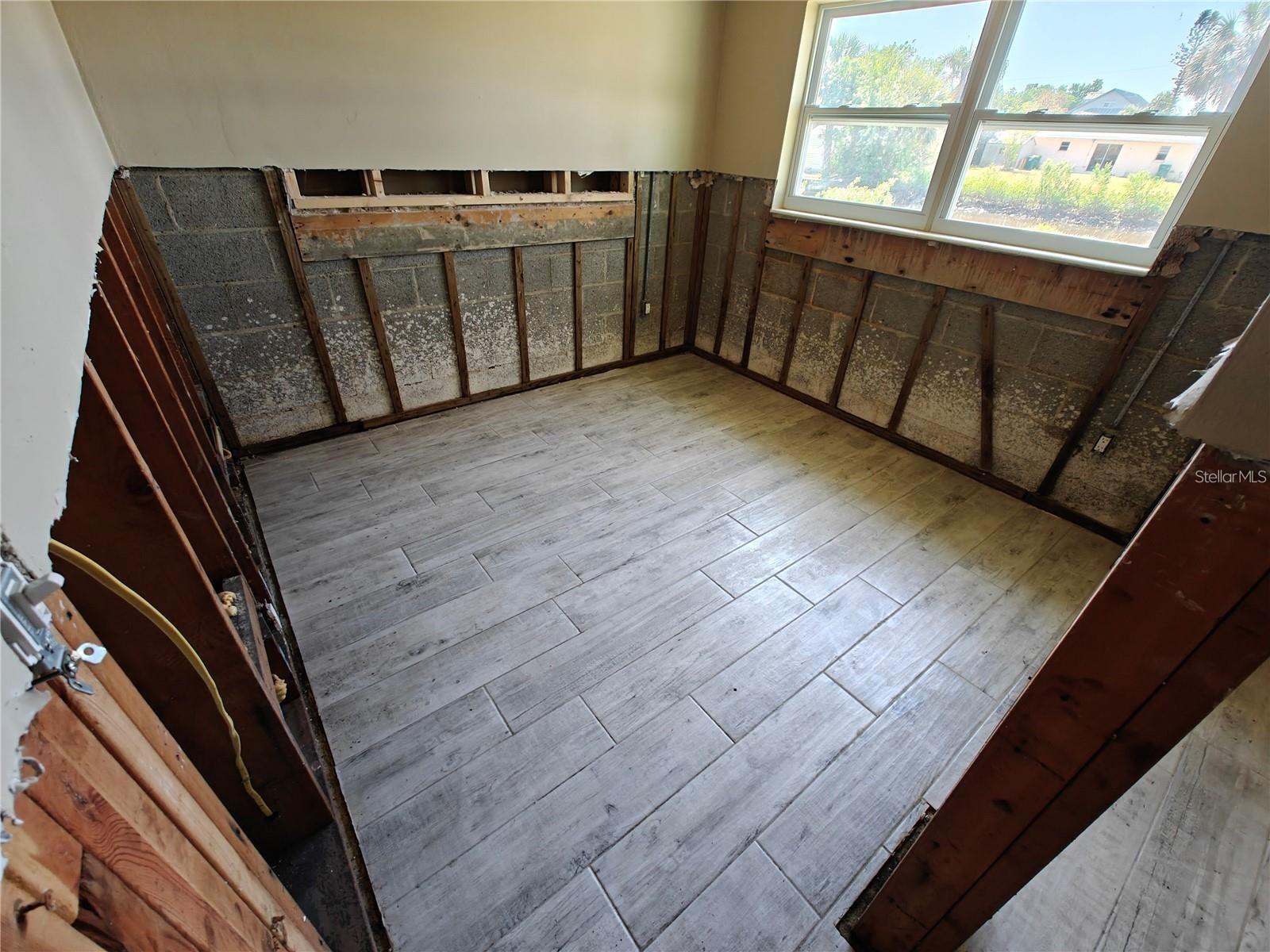 SUNCOAST - Residential