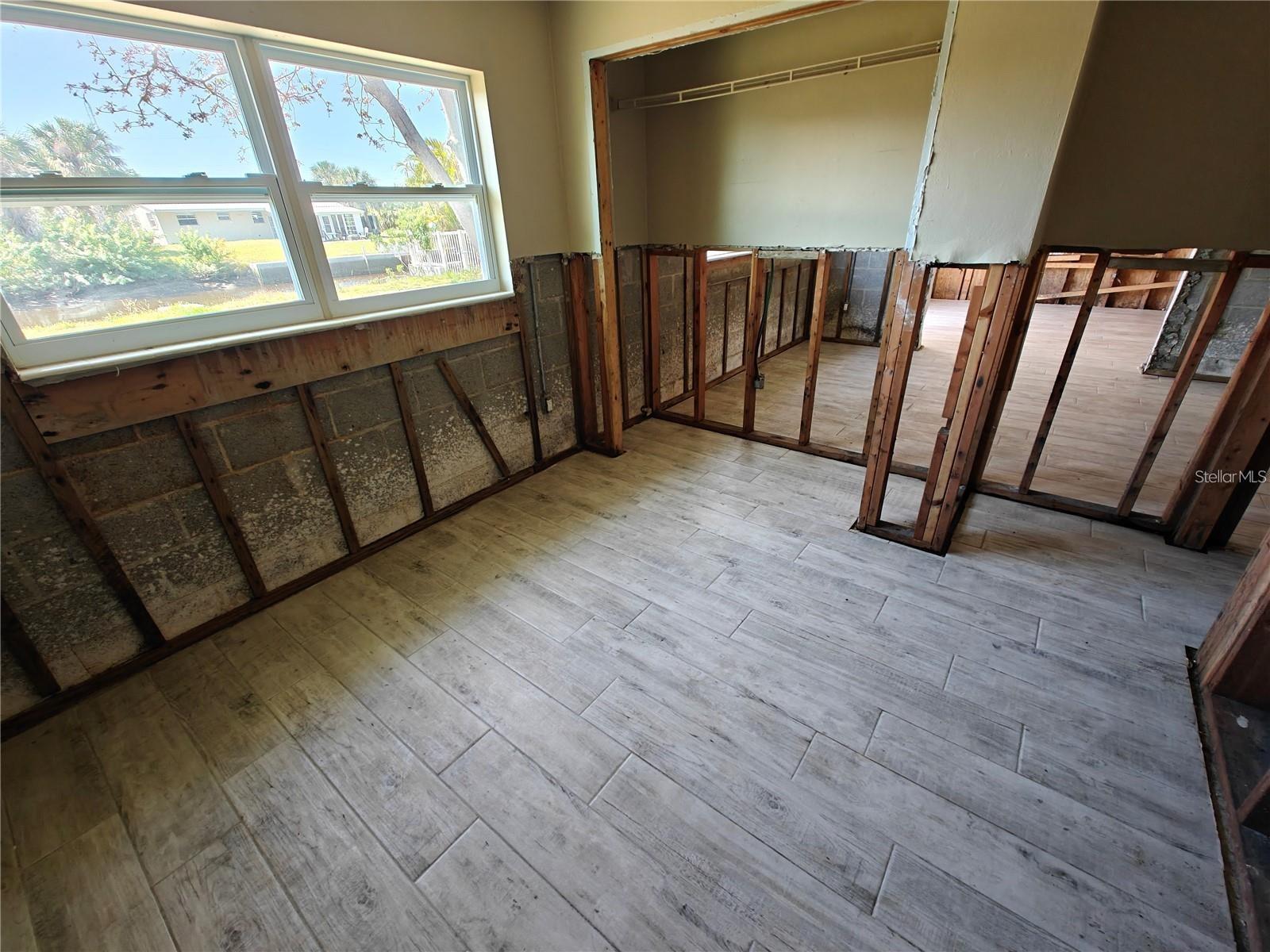 SUNCOAST - Residential