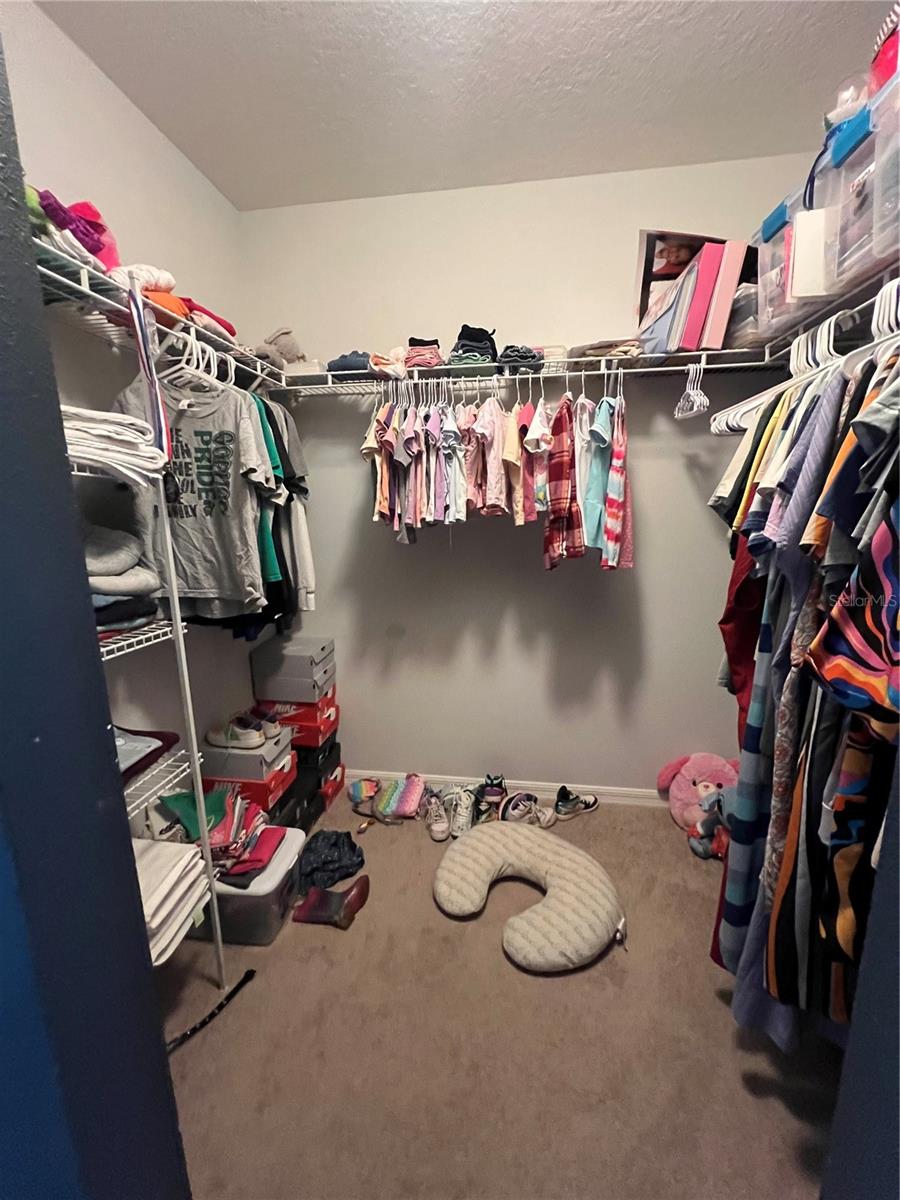 ABBEY GLEN I A-E - Residential