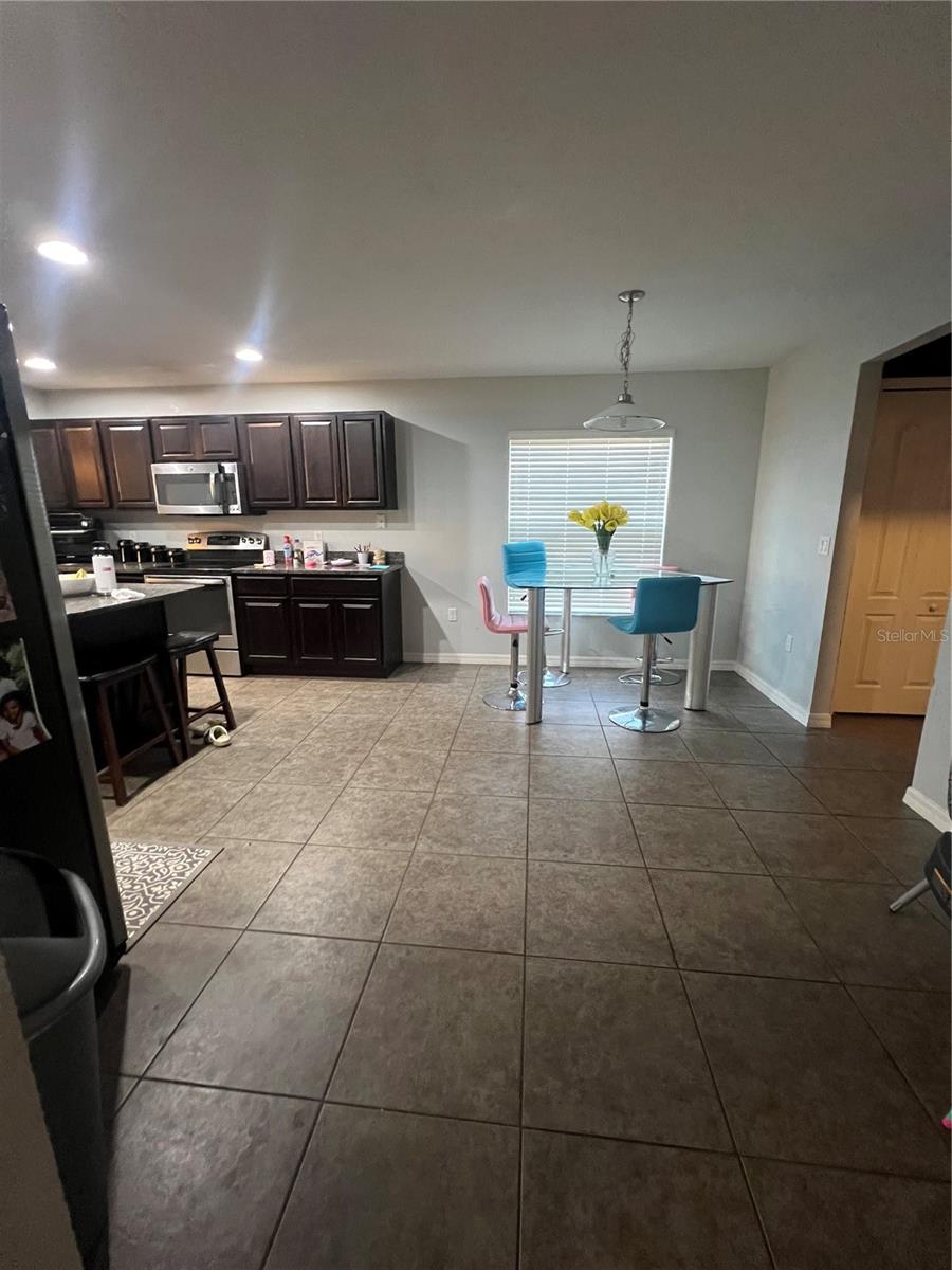 ABBEY GLEN I A-E - Residential