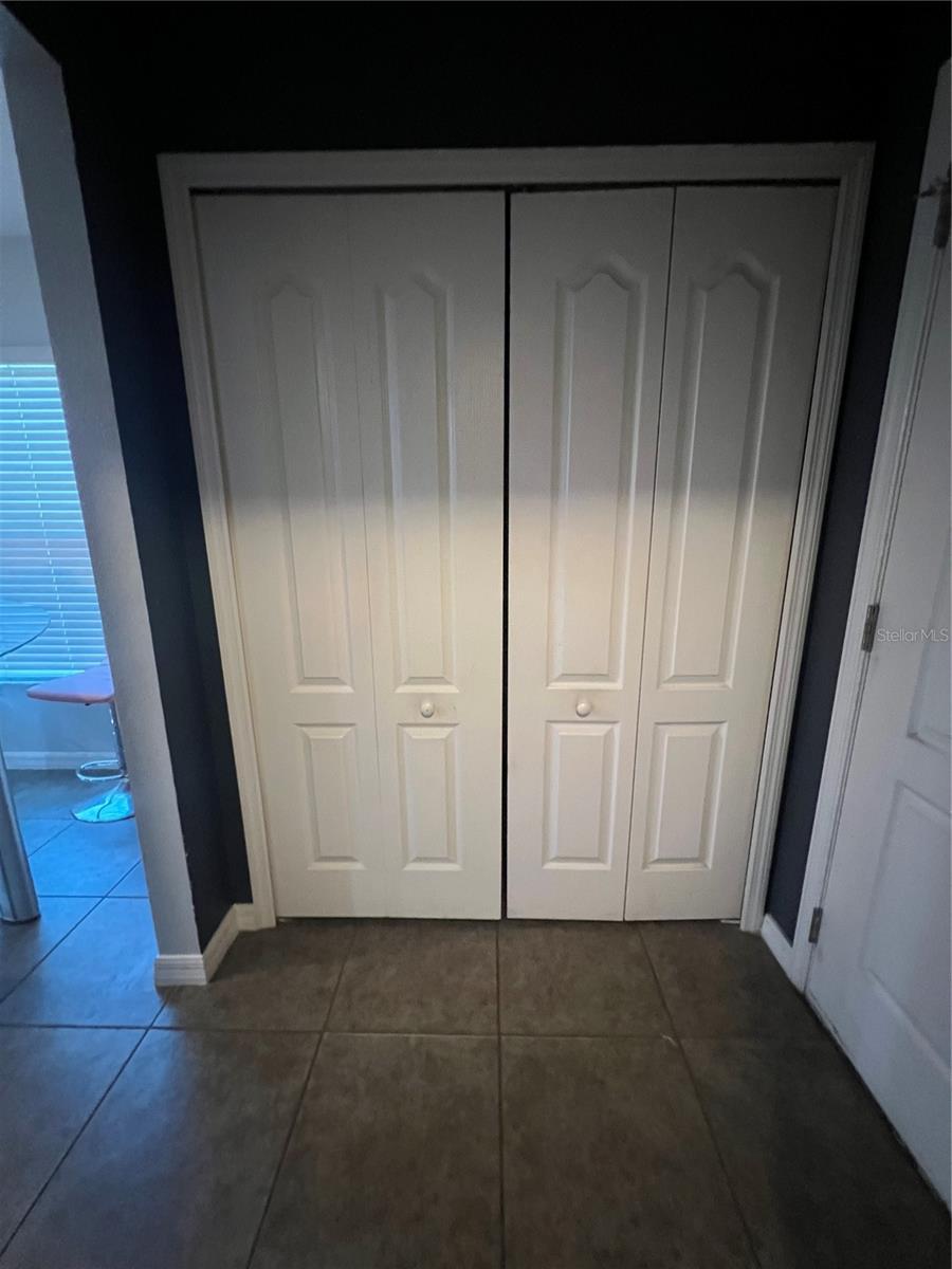 ABBEY GLEN I A-E - Residential