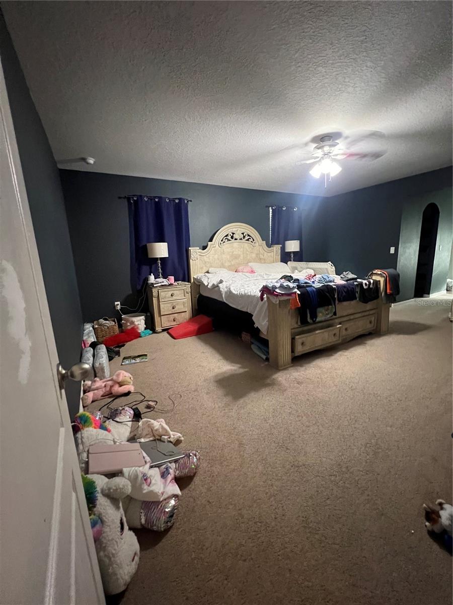 ABBEY GLEN I A-E - Residential