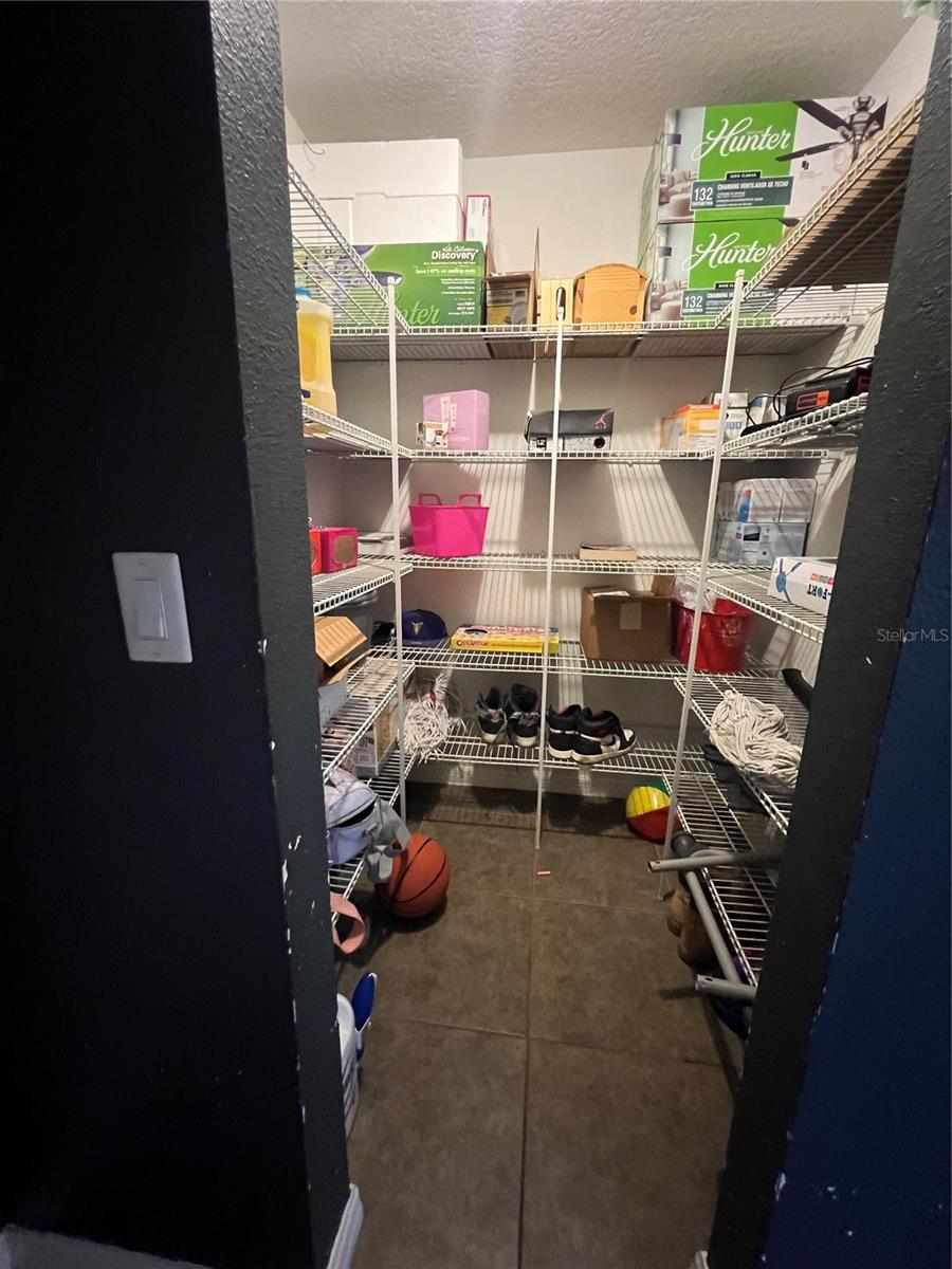 ABBEY GLEN I A-E - Residential