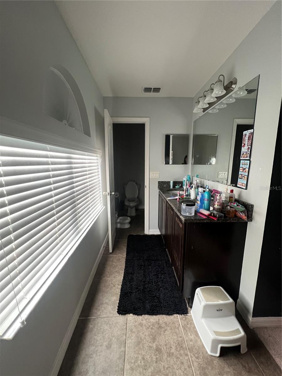 ABBEY GLEN I A-E - Residential