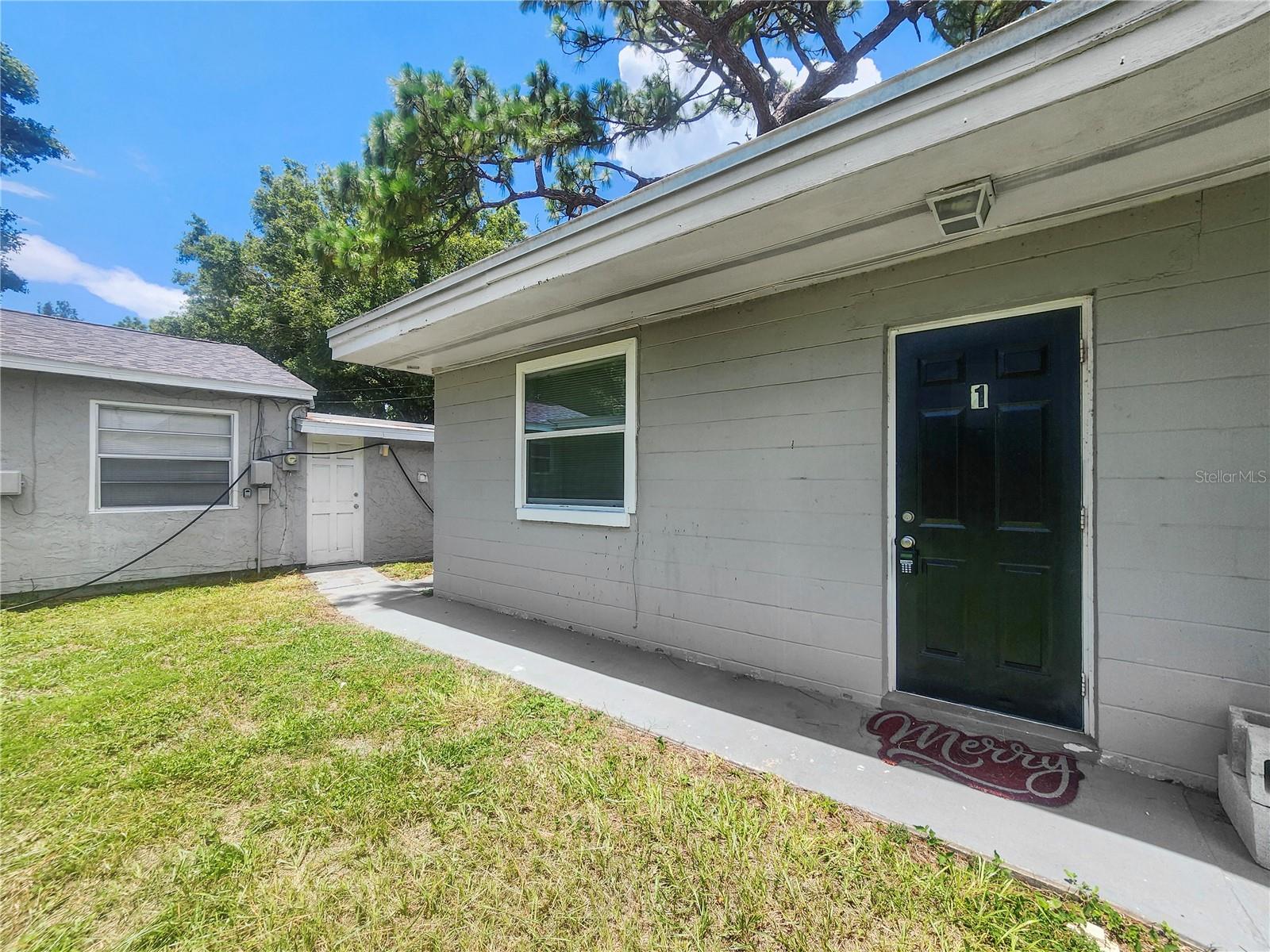 Picture yourself in this beautiful studio unit, 1 bath home offering 280 sq ft of living space. Cute space to call your own in heart of Largo! Full sized refrigerator. Ample counter space and kitchen cabinets. Ceiling fan and shower. Note: this apt does not have laundry hookups.