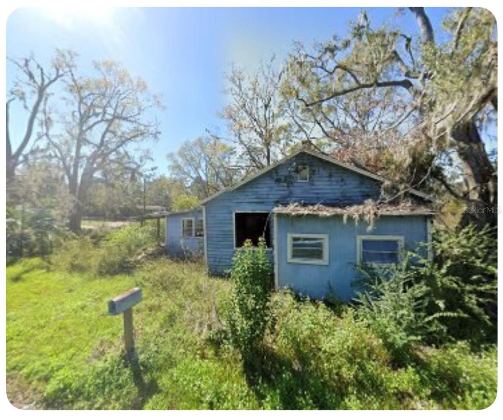 Photo of 823 S Warner Avenue, Perry, FL 32348 (MLS # OM720269)