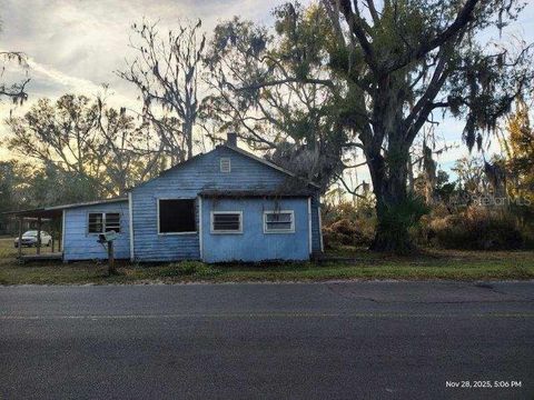 Photo of 823 S Warner Avenue, Perry, FL 32348 (MLS # OM720269)