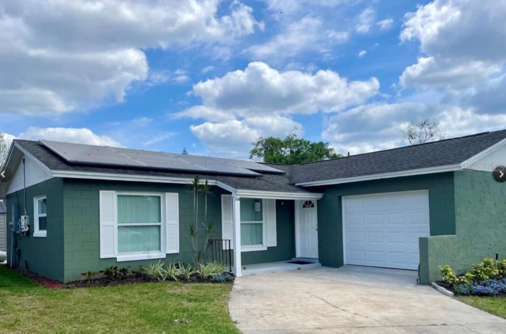 Photo of 714 West Court, Longwood, FL 32750 (MLS # O6349395)