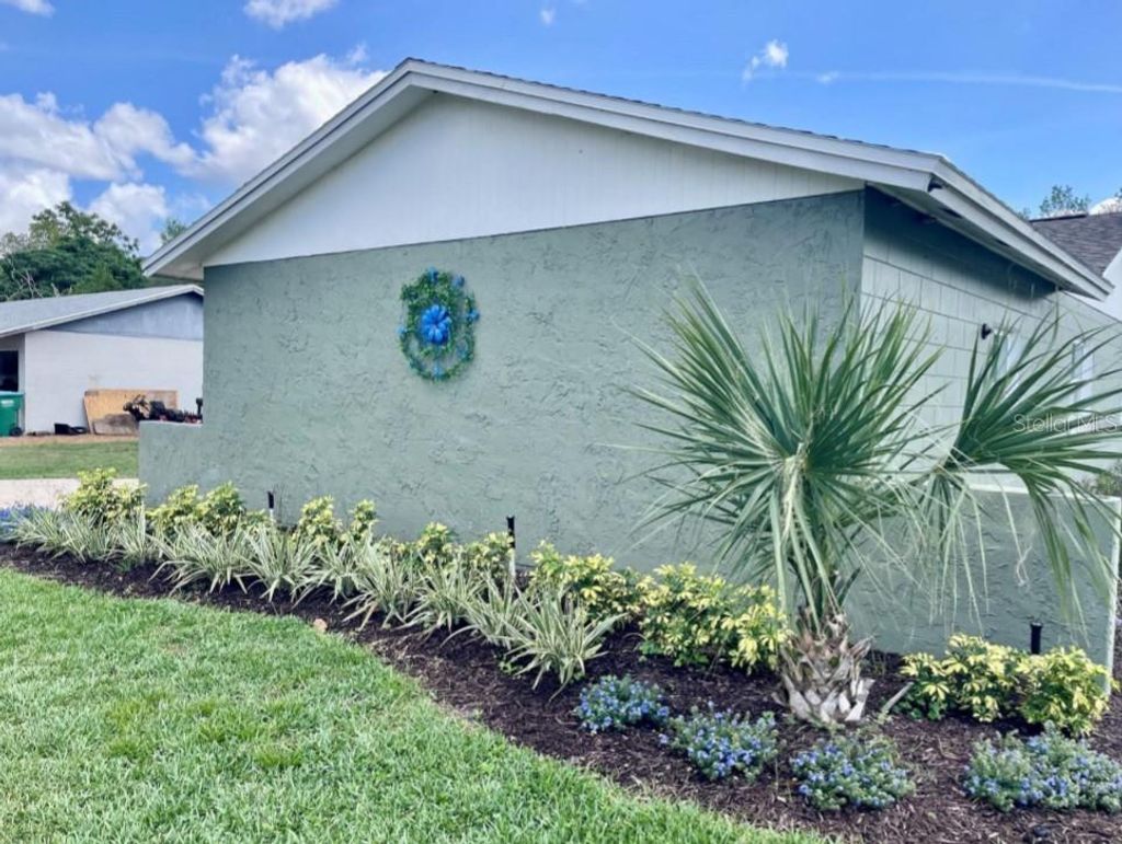 Photo of 714 West Court, Longwood, FL 32750 (MLS # O6349395)