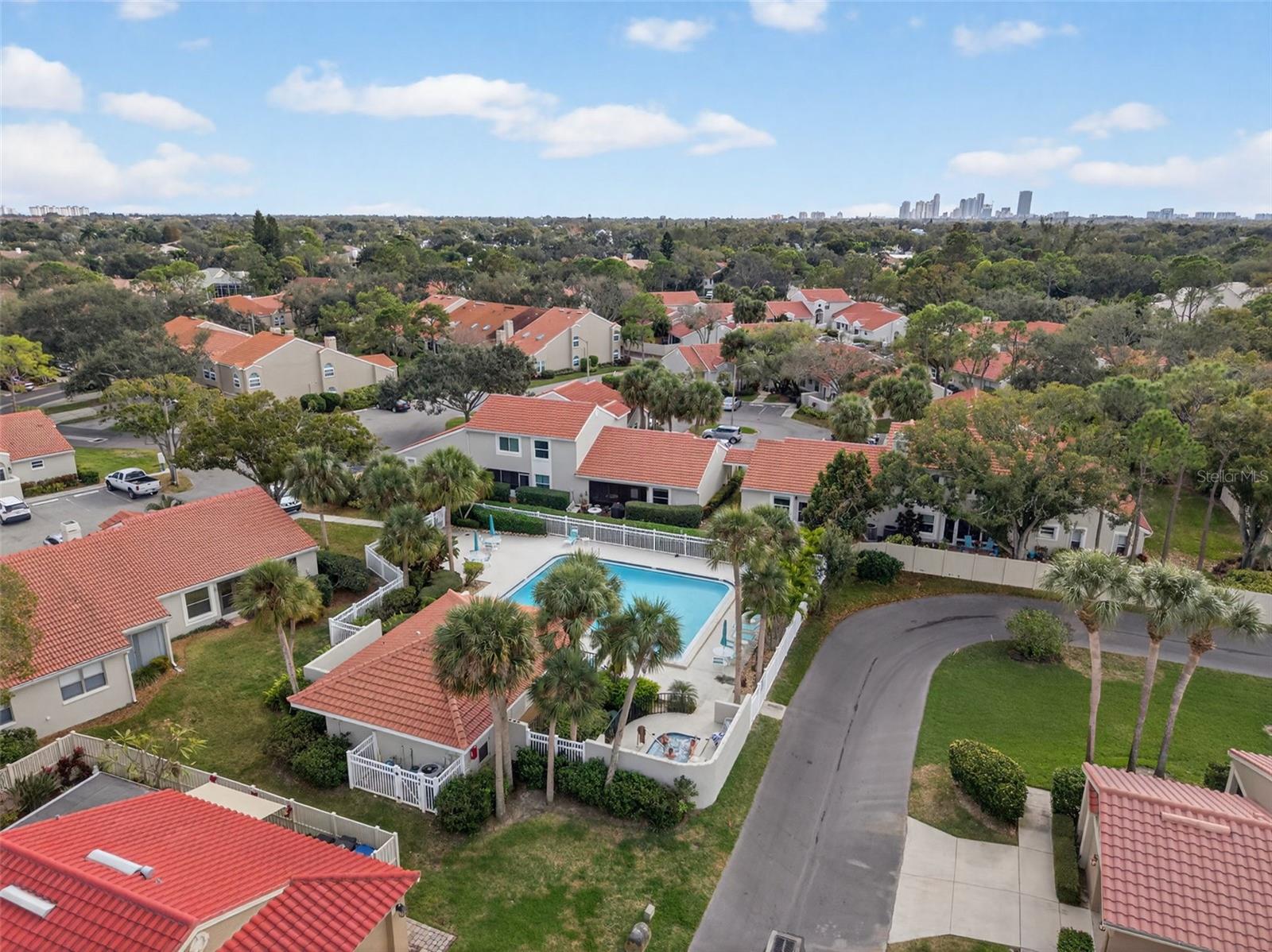 PLAZA VILLAS ONE CONDO - Residential Lease