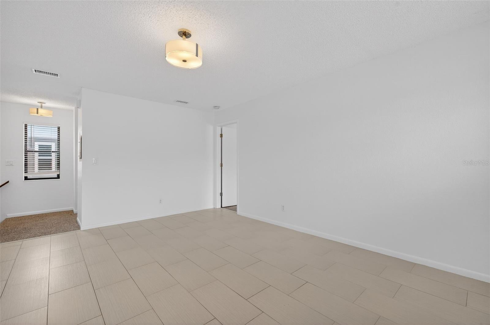 PLAZA VILLAS ONE CONDO - Residential Lease