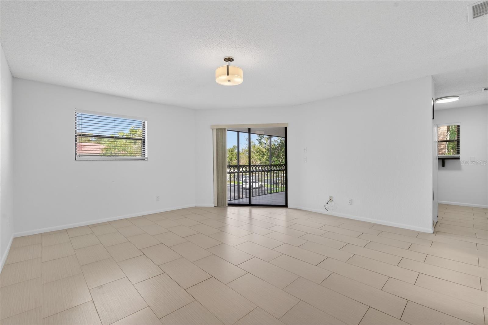 PLAZA VILLAS ONE CONDO - Residential Lease